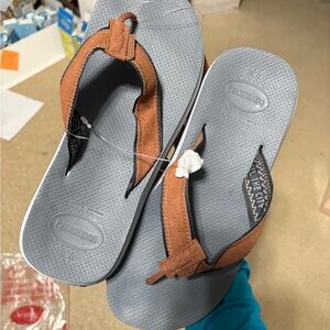 Size 11/12 - Havaianas unisex urban fusion Flip Flop sandal graphite ice grey